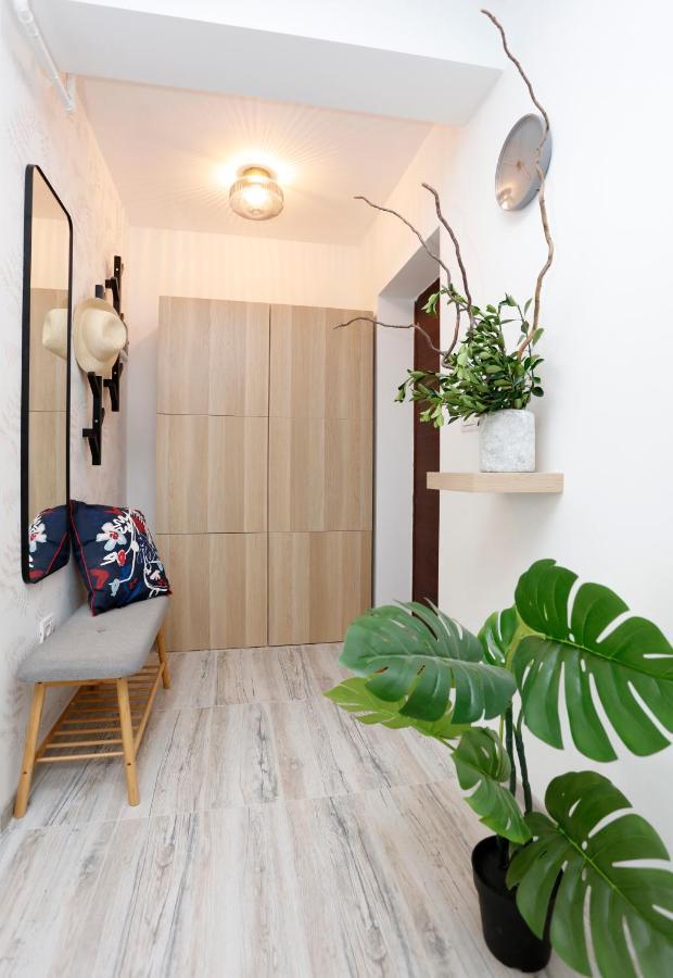 New & Cozy Studio In Ghencea + Netflix Bucharest Exterior photo